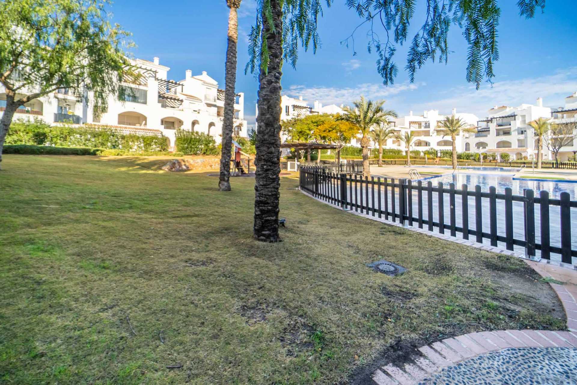 Condominium in La Torre Golf Resort, Murcia 10081345