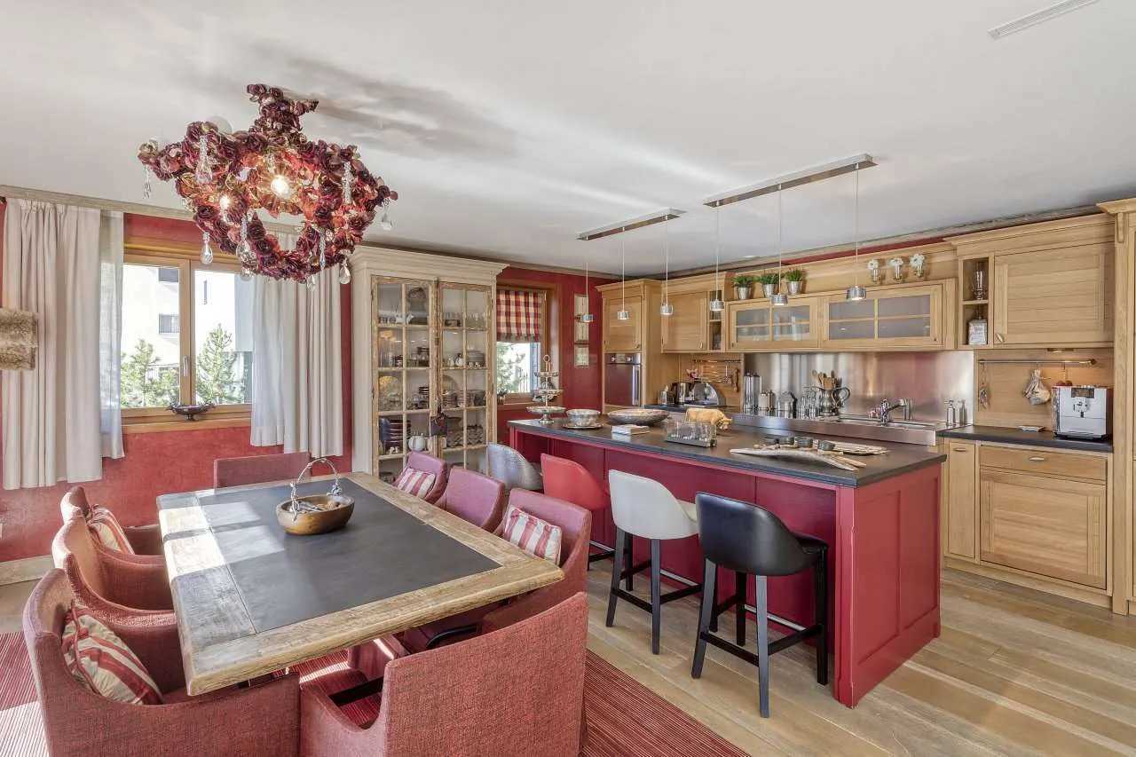 Condominium dans Saint-Moritz, Grisons 10081424