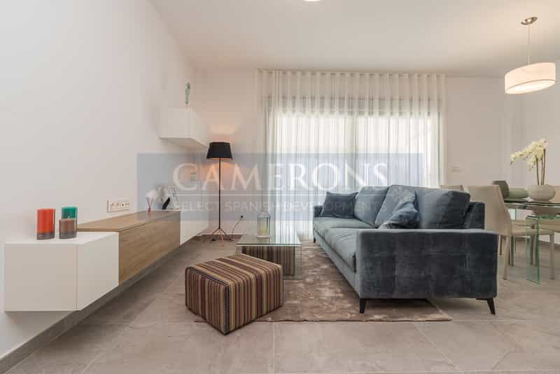Condominium in Torrevieja, Valencia 10081679