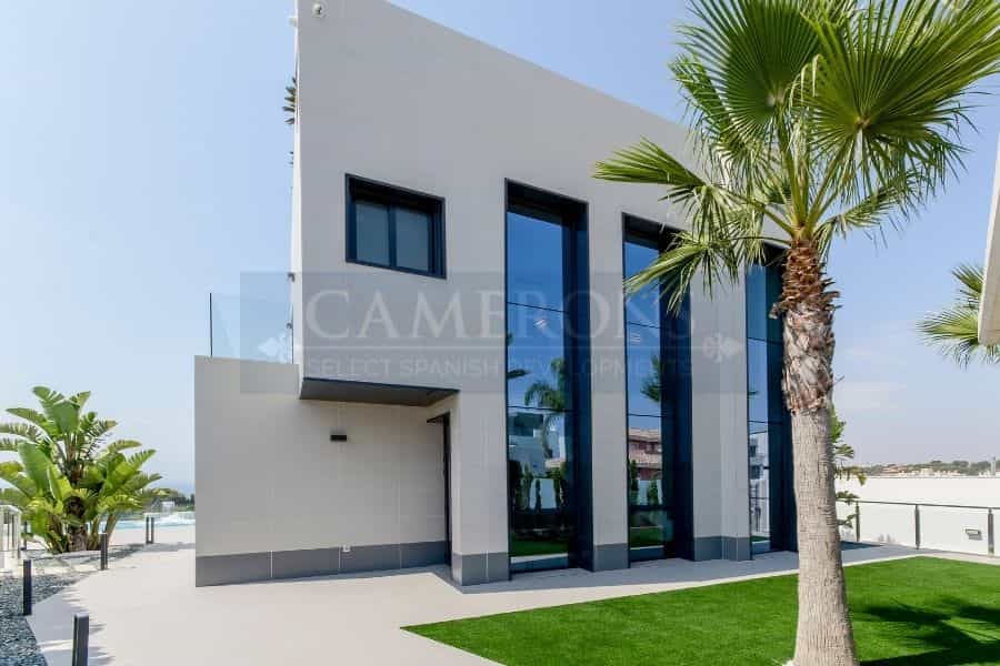 House in Campoamor, Valencia 10081710