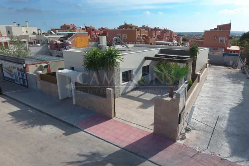 House in Los Montesinos, Valencia 10081824