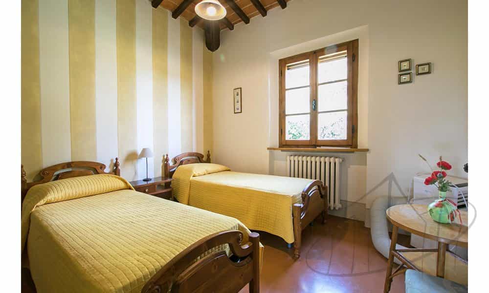 Rumah di Lucignano, Tuscany 10081875