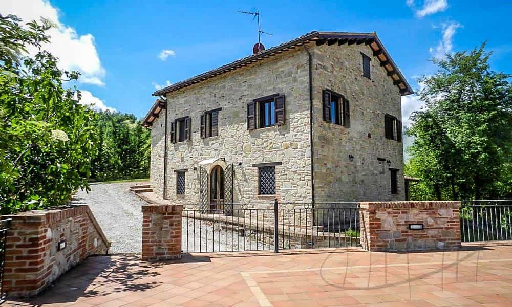 жилой дом в Montefortino, Marche 10081896