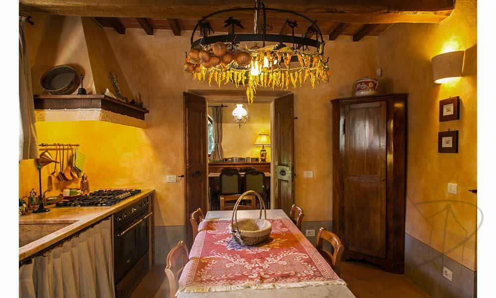 Talo sisään Montefollonico, Tuscany 10081901
