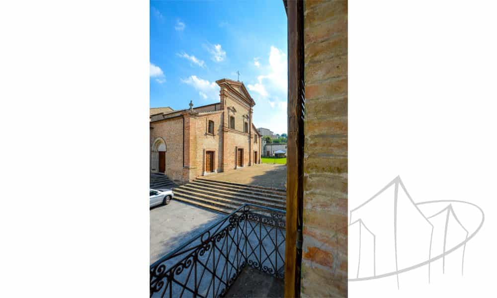 Huis in San Lorenzo In Campo, Marche 10081922