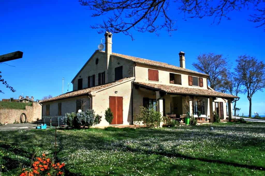 House in Senigallia, Marche 10081962