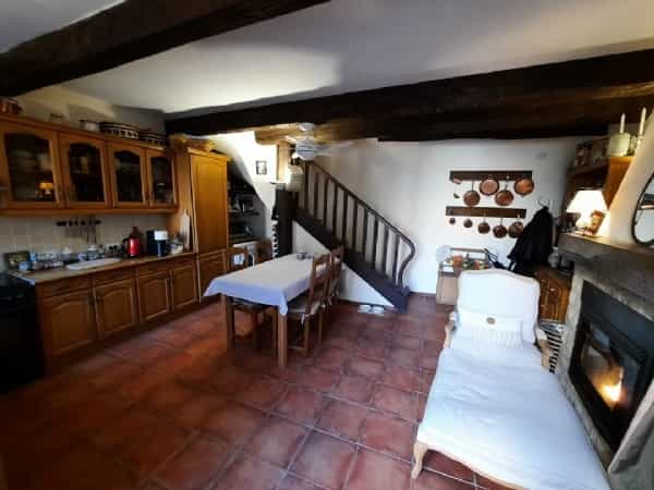 بيت في Beziers, Languedoc-Roussillon 10082141