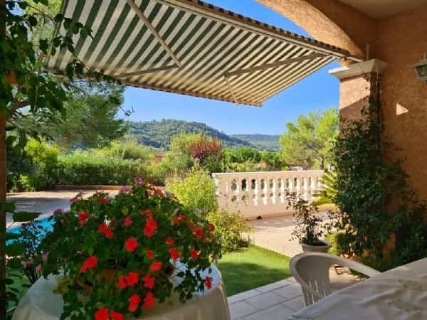 Rumah di Beziers, Languedoc-Roussillon 10082205