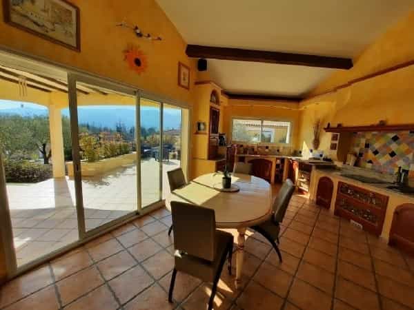 House in Beziers, Languedoc-Roussillon 10082212