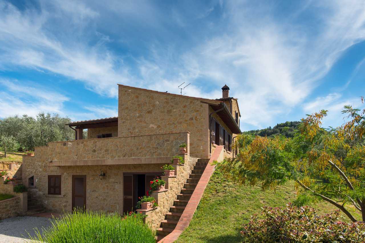 rumah dalam Volterra, Tuscany 10082218