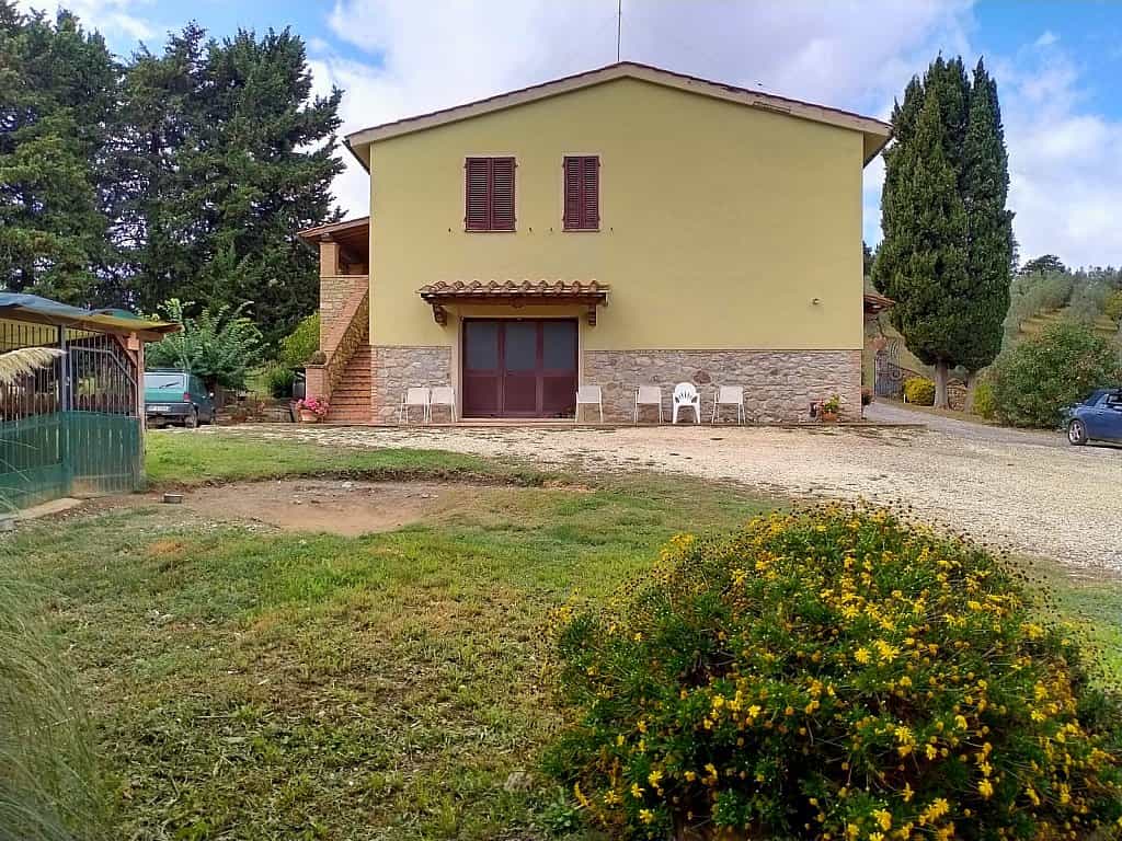 Dom w Volterra, Toskania 10082220