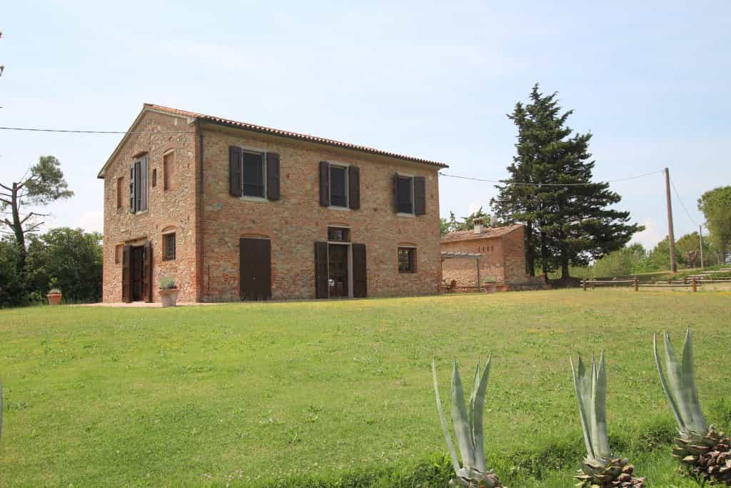 rumah dalam Peccioli, Tuscany 10082224