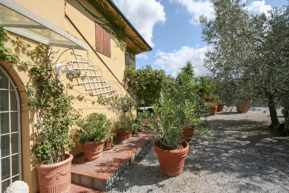 House in Guardistallo, Tuscany 10082226
