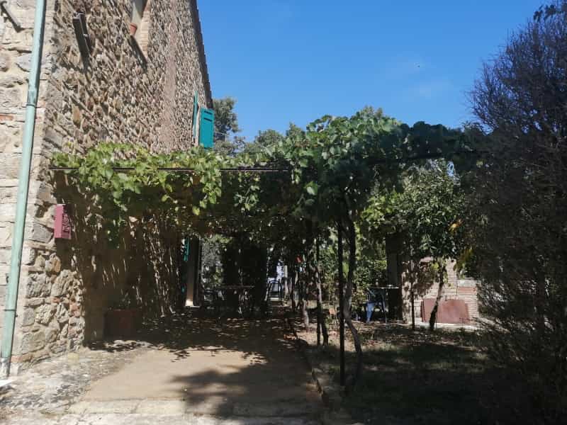 casa en San Dalmacio, toscana 10082274