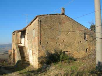 Condominium in Volterra, Tuscany 10082276