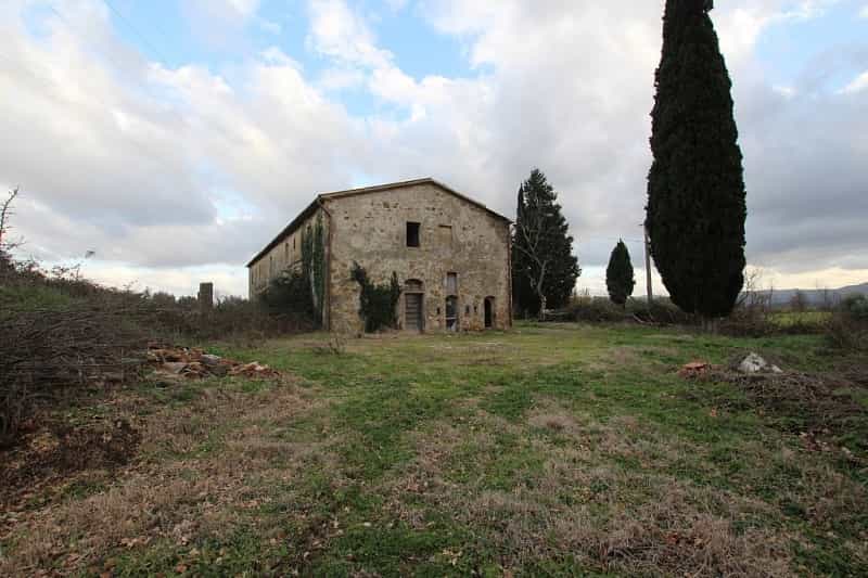 Maa sisään Montecatini, Toscana 10082296