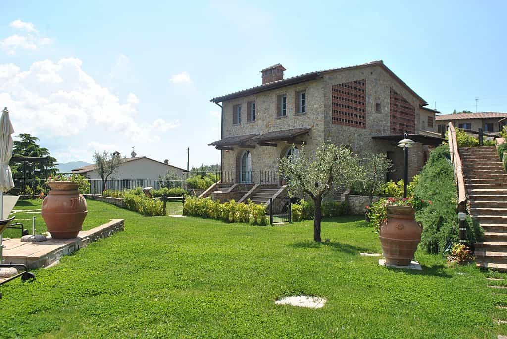 жилой дом в Кьянни, Тоскана 10082326