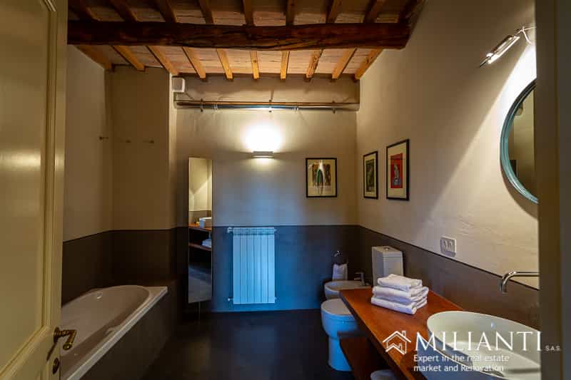 Condominium in Palaia, Tuscany 10082331