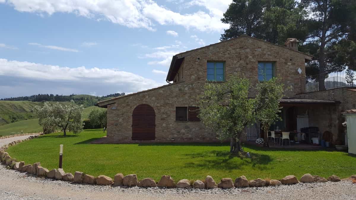 Condomínio no Volterra, Toscana 10082335