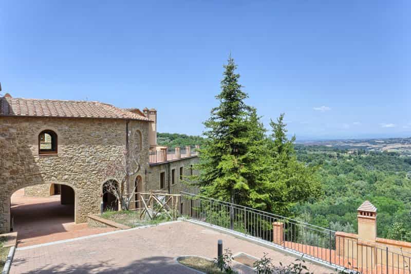 Condominium in Volterra, Toscane 10082362