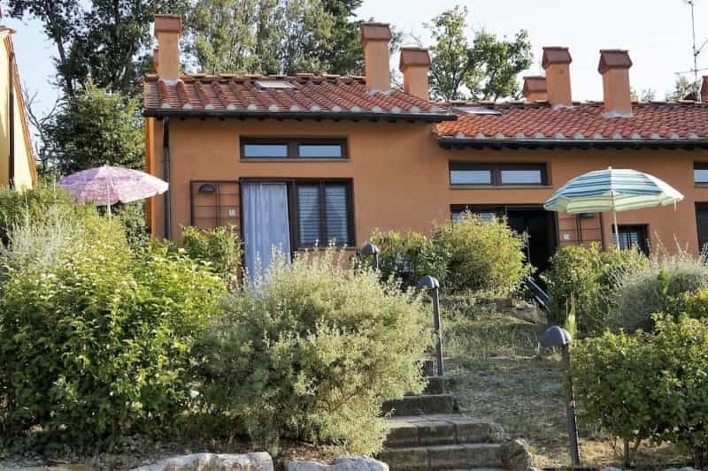 rumah dalam Gambassi, Tuscany 10082368