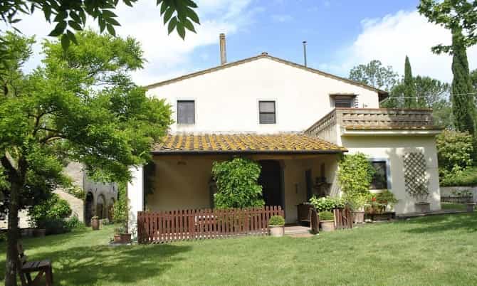 House in Palaia, Tuscany 10082374
