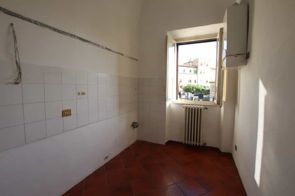 Condominium in Volterra, Tuscany 10082398