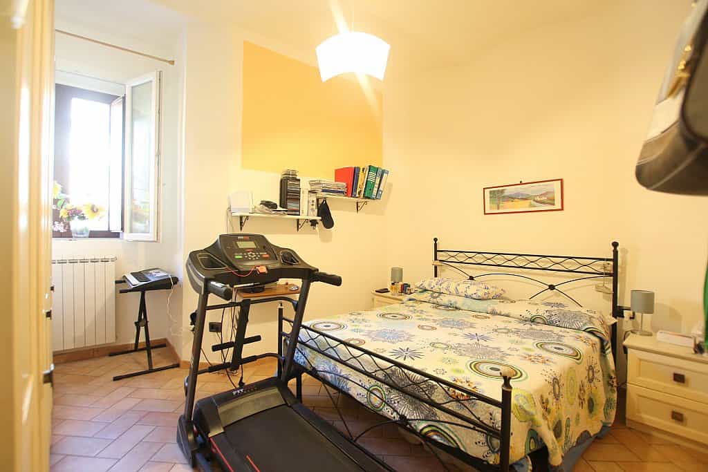 公寓 在 Pisa, Tuscany 10082401