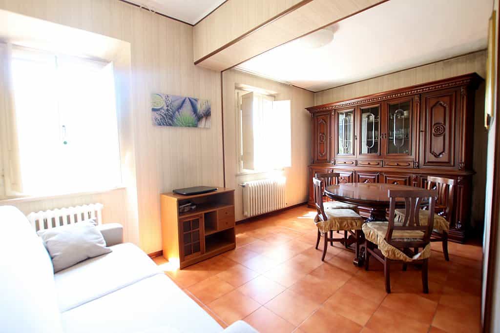 Квартира в Вольтерра, Тоскана 10082407