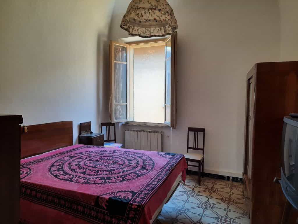 Квартира в Вольтерра, Тоскана 10082413