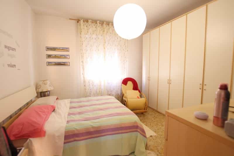 Квартира в Вольтерра, Тоскана 10082420