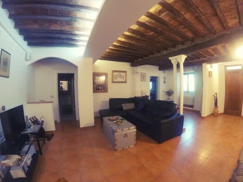 Talo sisään Larderello, Tuscany 10082430