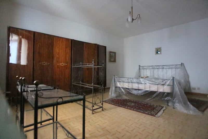 公寓 在 Pisa, Tuscany 10082435