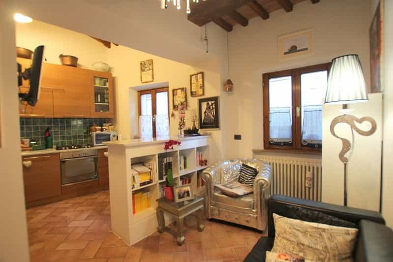 公寓 在 Pisa, Tuscany 10082445