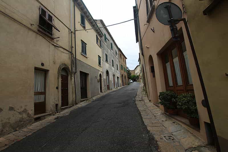 Kondominium w Volterra, Toskania 10082446