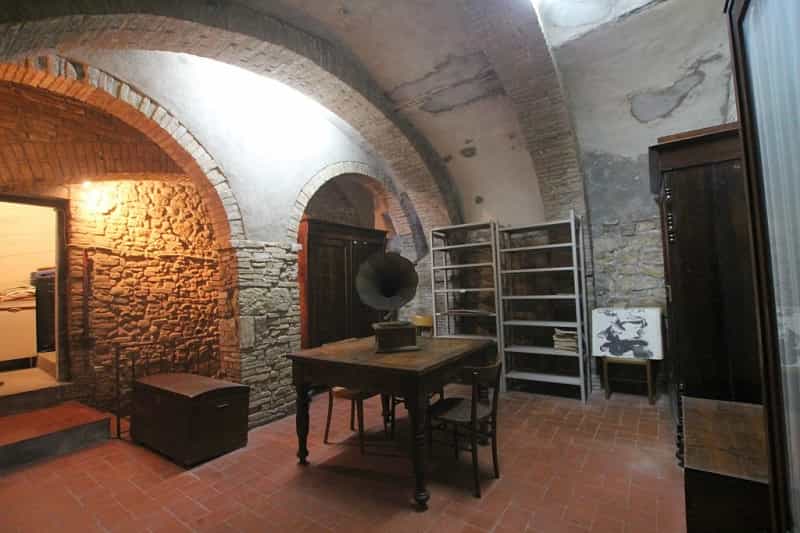 Кондоминиум в Вольтерра, Тоскана 10082452