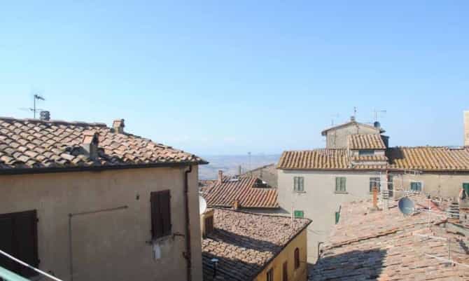 Ejerlejlighed i Volterra, Toscana 10082467