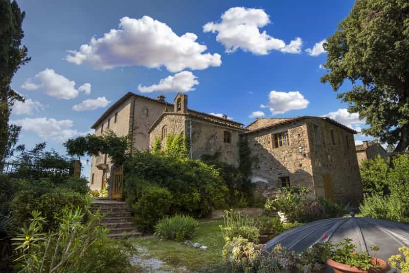Dom w Volterra, Toskania 10082480