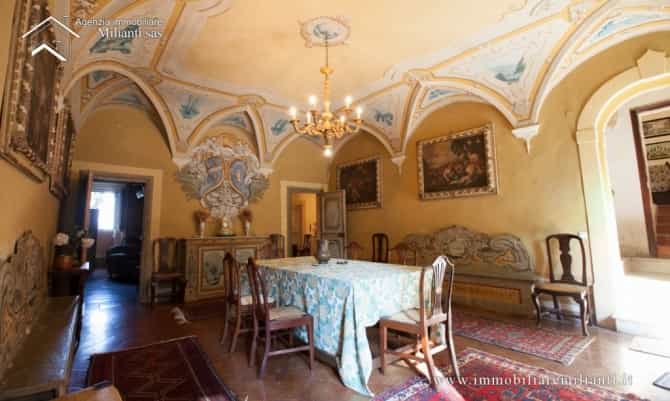Dom w Volterra, Toskania 10082490