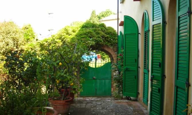 Condominium in Mezzana, Tuscany 10082510