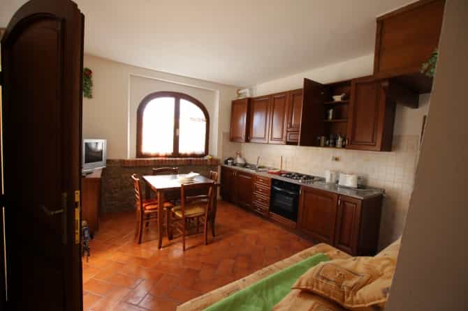Dom w Piza, Toskania 10082536