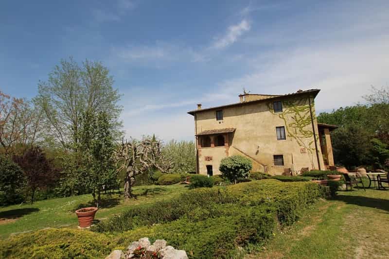 Condominium in Colle di Val d'Elsa, Tuscany 10082547