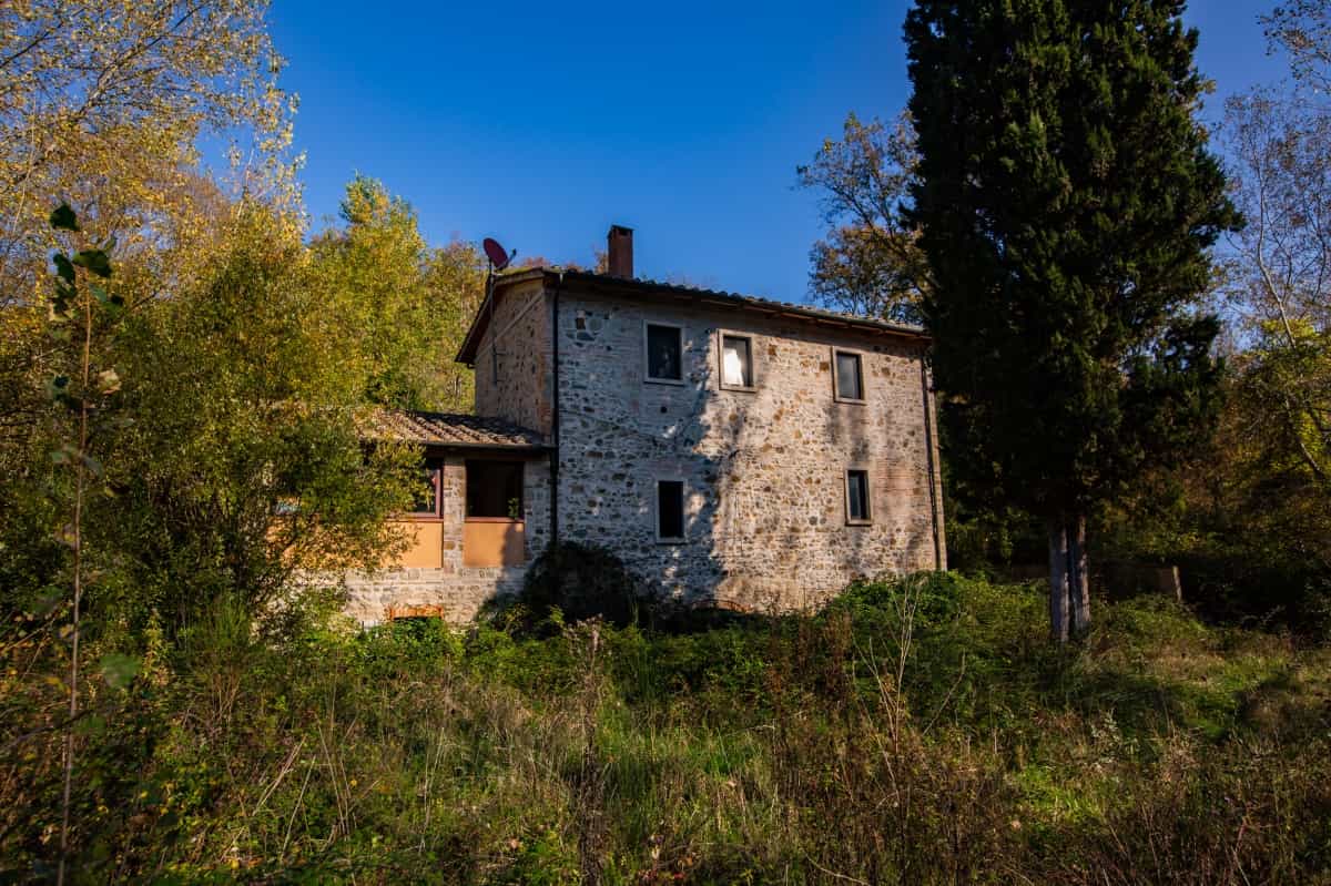 Rumah di Volterra, Toskana 10082555
