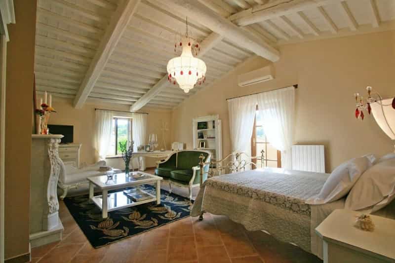 Будинок в Montecatini, Tuscany 10082557