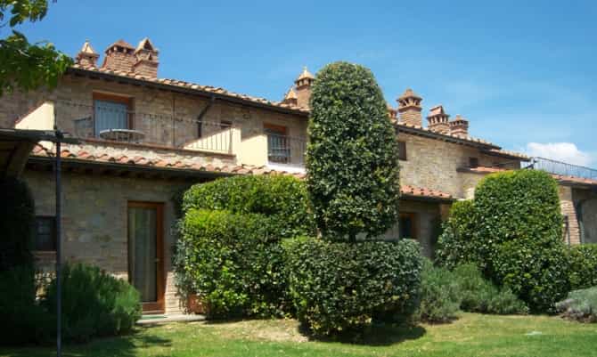 Rumah di Florence, Toskana 10082572