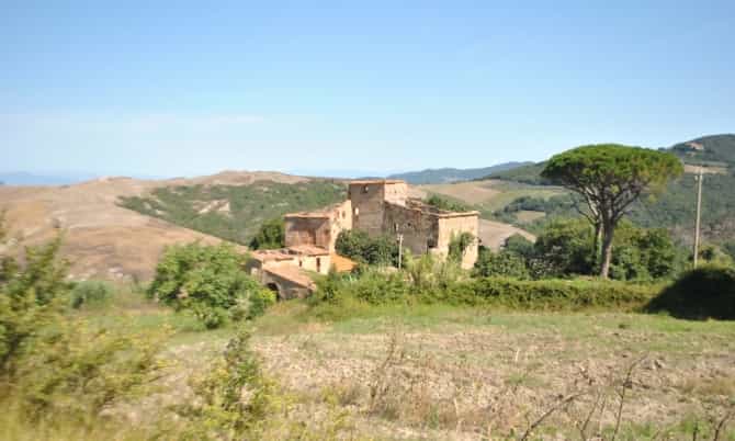 House in Volterra, Tuscany 10082575