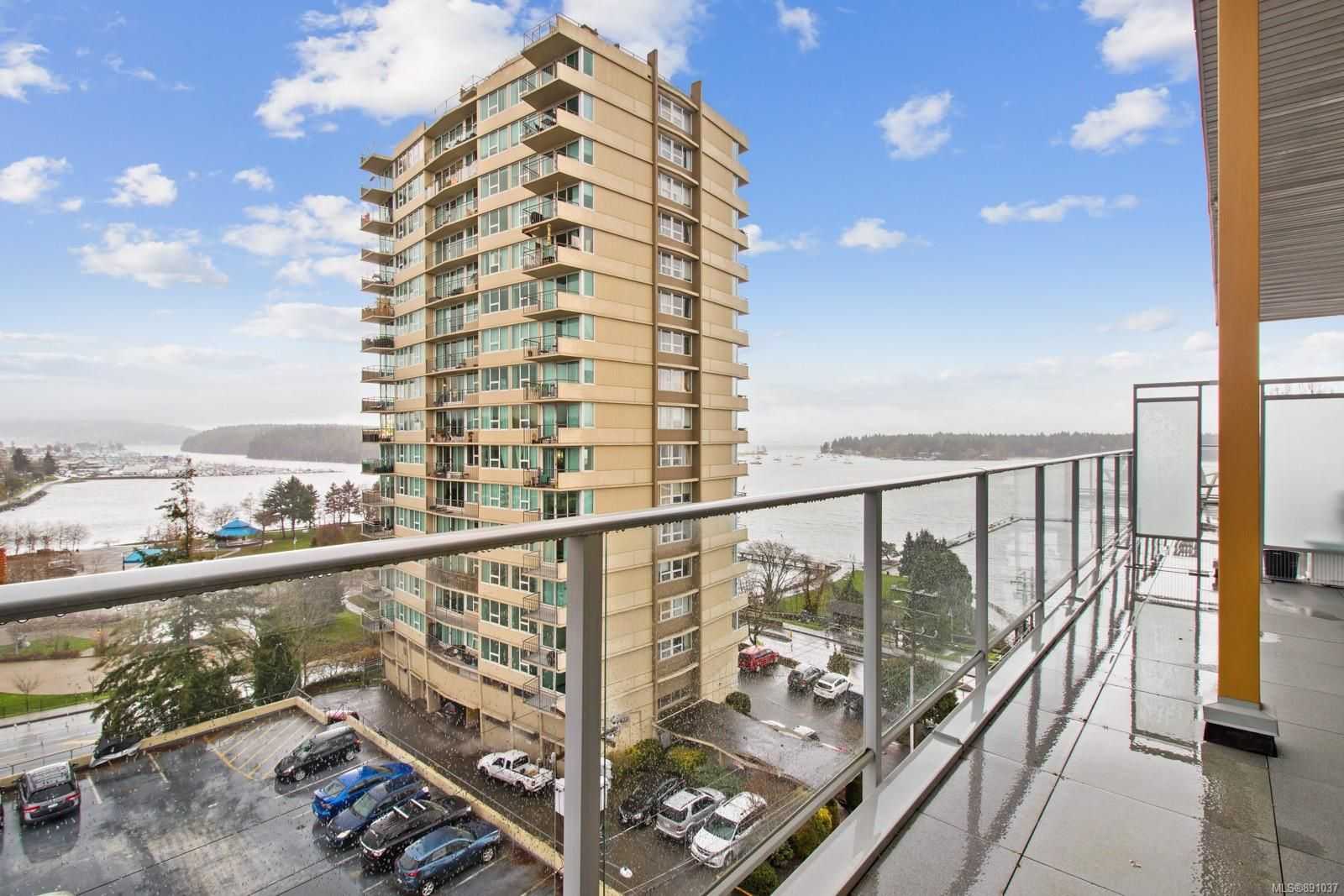 Condominium in Nanaimo, Brits-Columbia 10082608