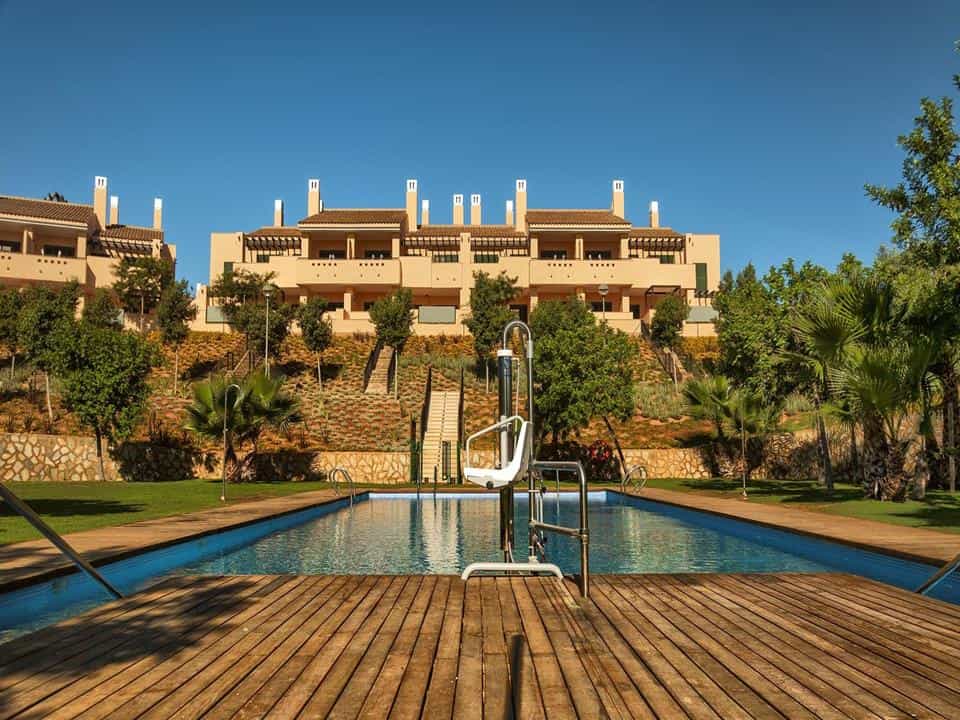 Квартира в Hacienda Del Alamo Golf Resort, Murcia 10082680
