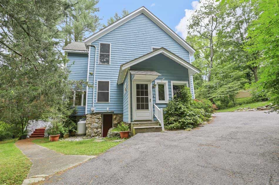 Dom w Riversville, Connecticut 10082844