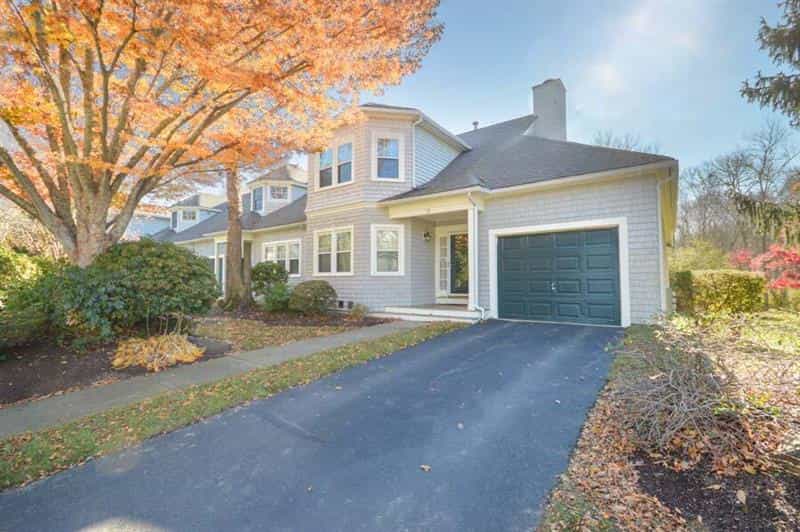 Condominium in Apponagansett, Massachusetts 10083582